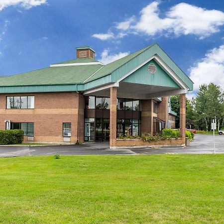 Quality Inn & Suites Hawkesbury Exteriér fotografie