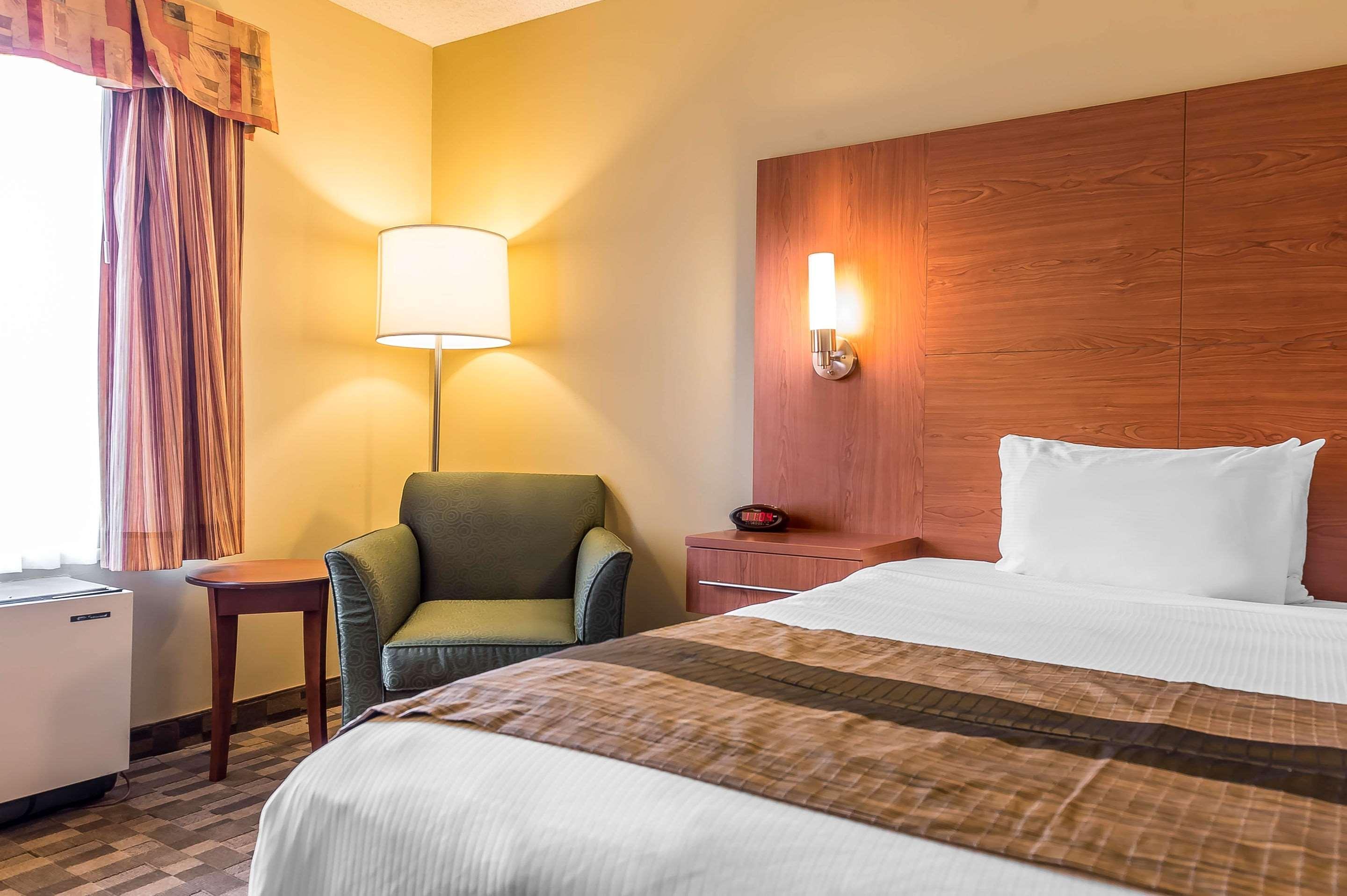 Quality Inn & Suites Hawkesbury Exteriér fotografie