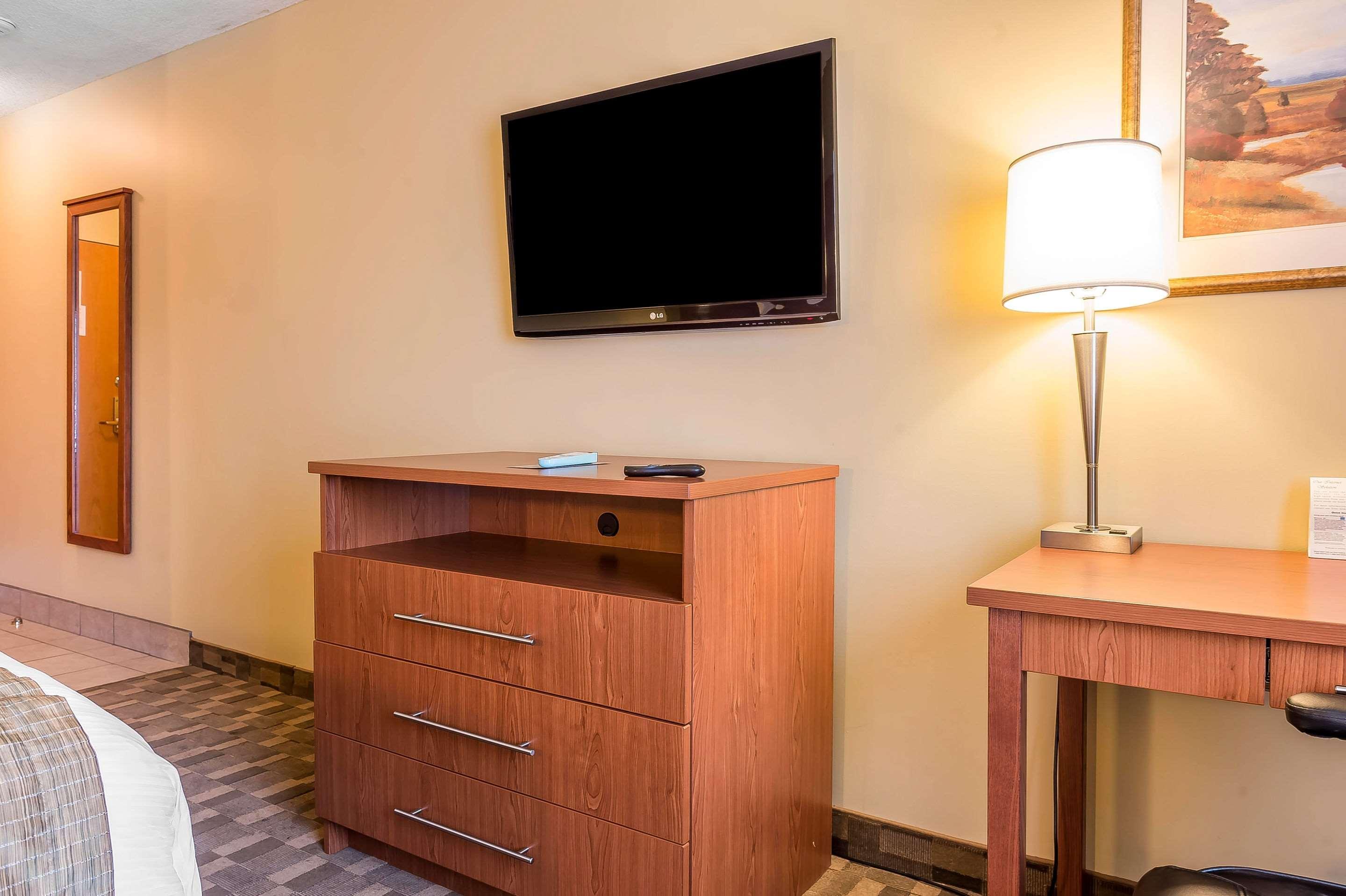 Quality Inn & Suites Hawkesbury Exteriér fotografie