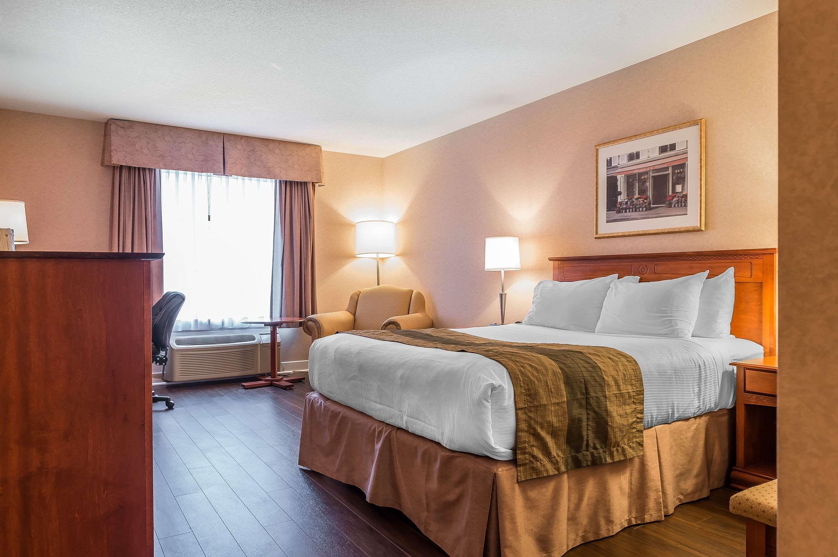 Quality Inn & Suites Hawkesbury Exteriér fotografie