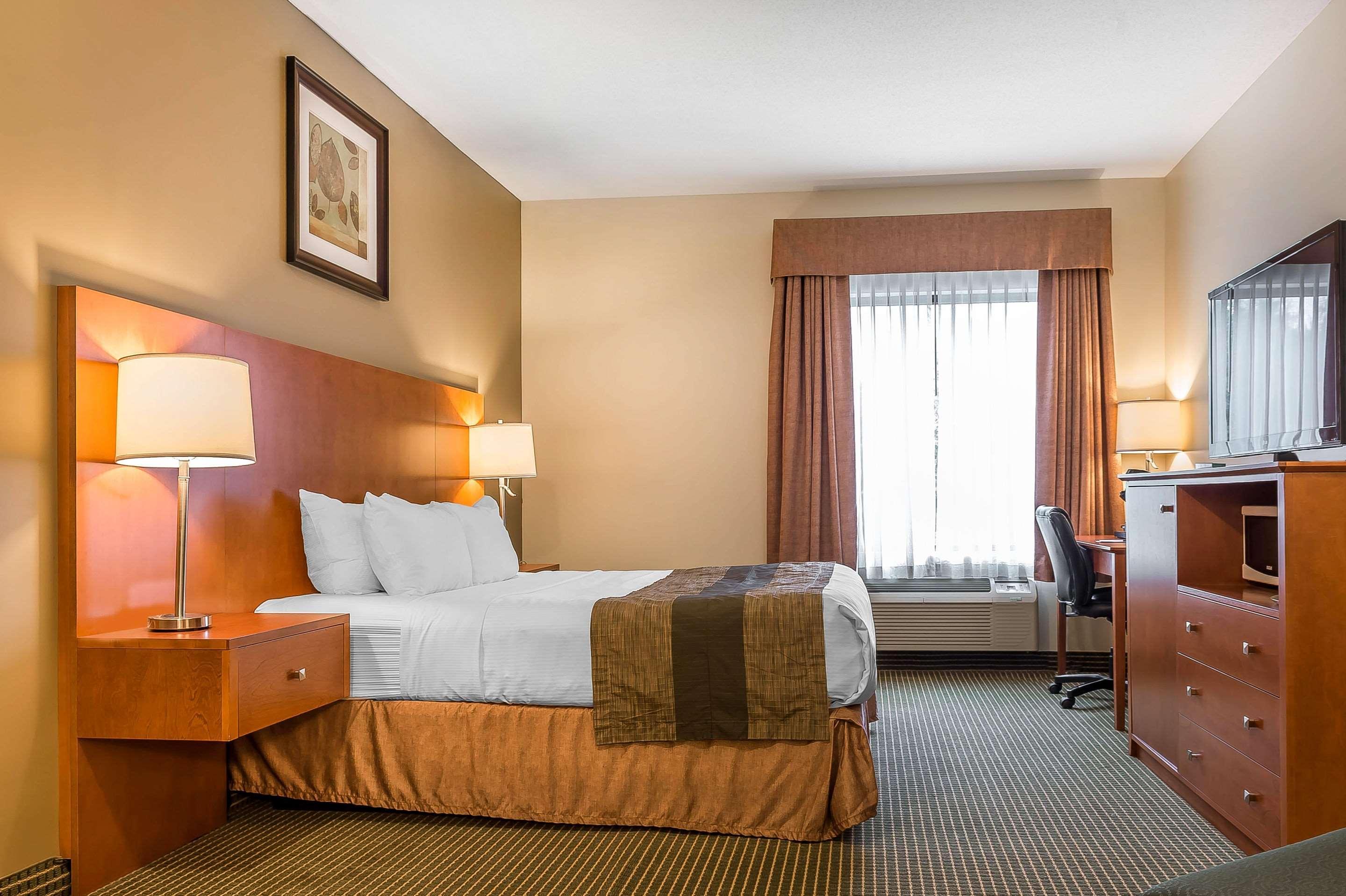 Quality Inn & Suites Hawkesbury Exteriér fotografie