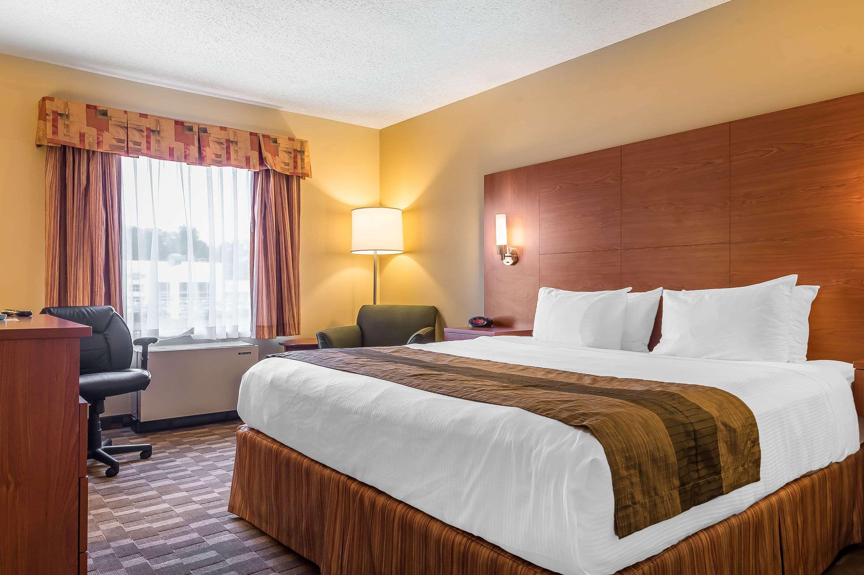 Quality Inn & Suites Hawkesbury Exteriér fotografie