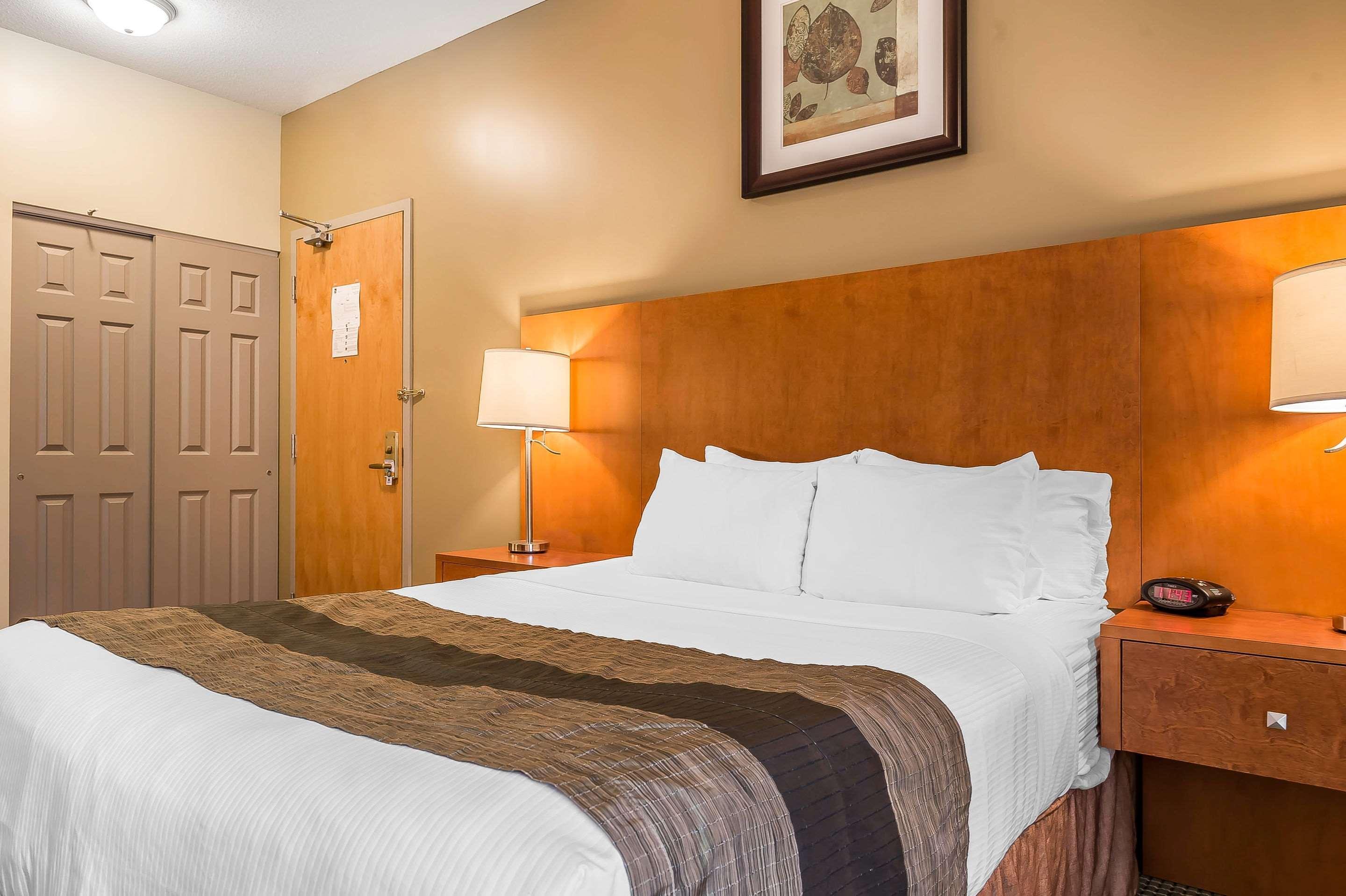 Quality Inn & Suites Hawkesbury Exteriér fotografie