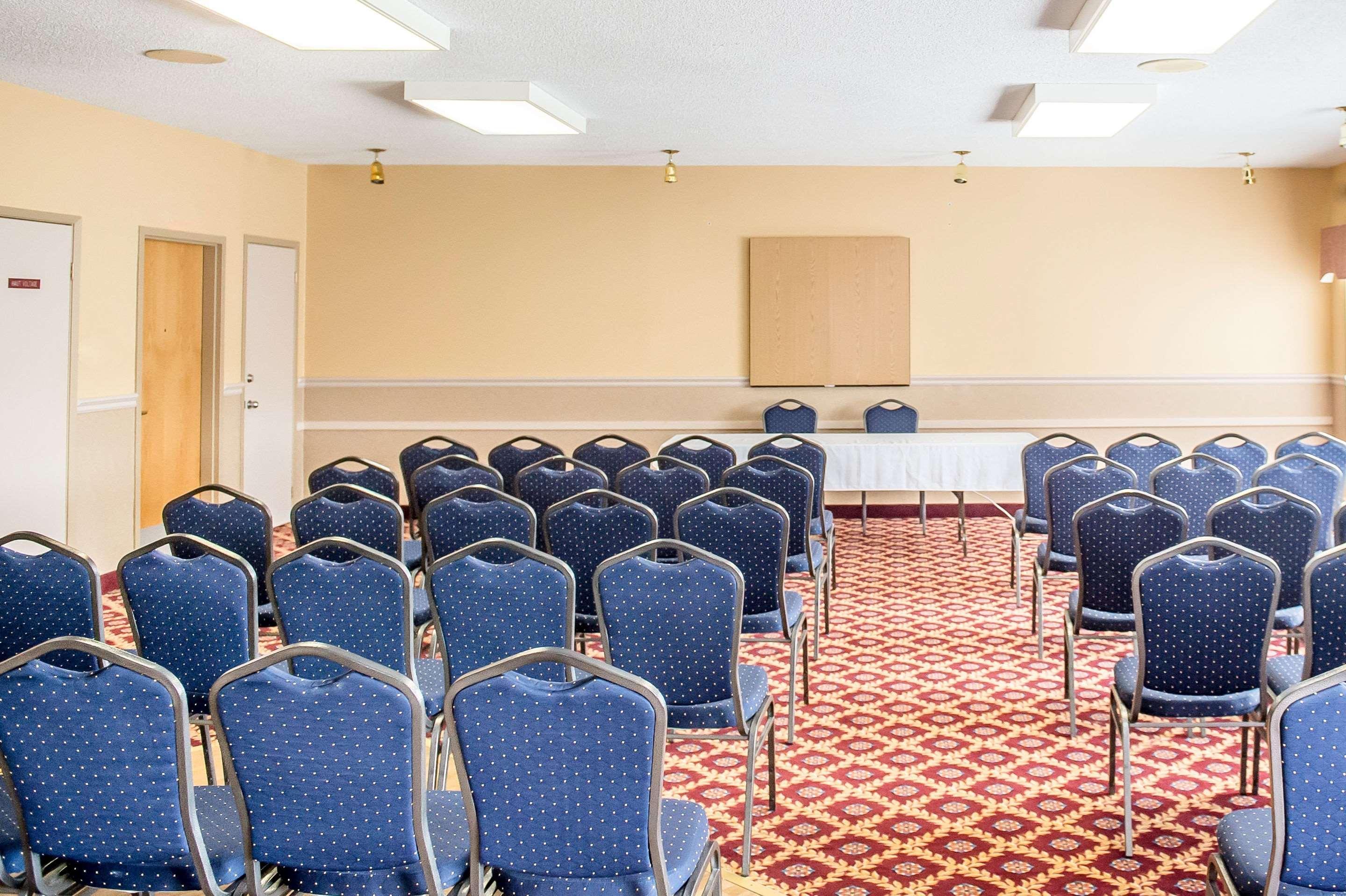 Quality Inn & Suites Hawkesbury Exteriér fotografie