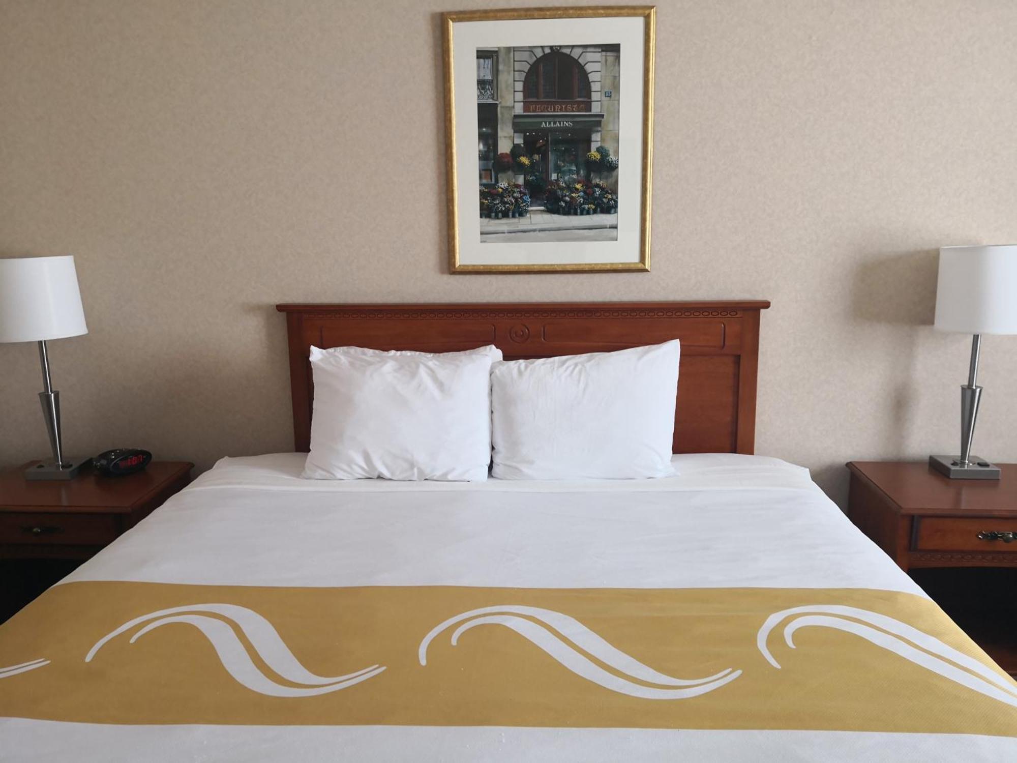 Quality Inn & Suites Hawkesbury Exteriér fotografie
