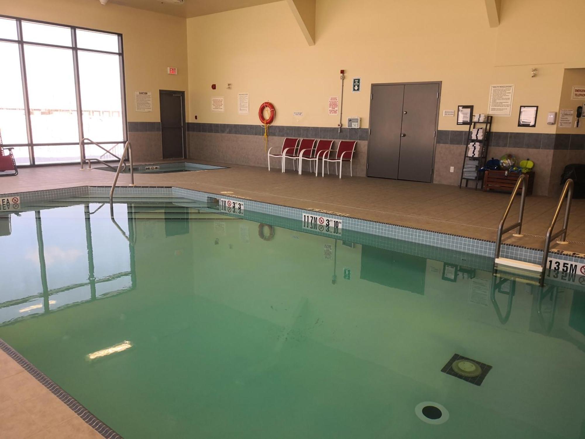 Quality Inn & Suites Hawkesbury Exteriér fotografie