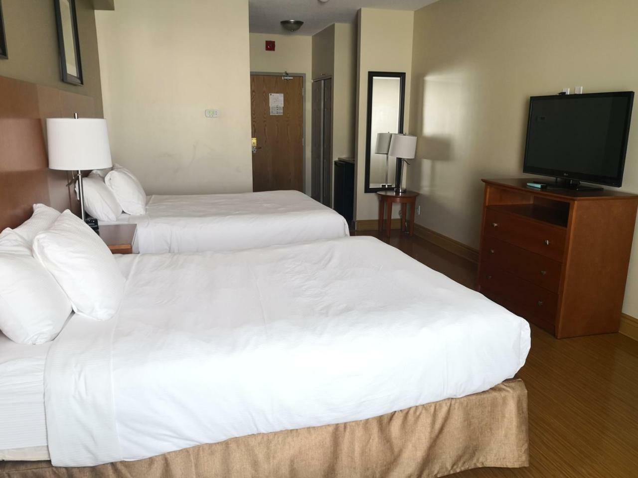 Quality Inn & Suites Hawkesbury Exteriér fotografie
